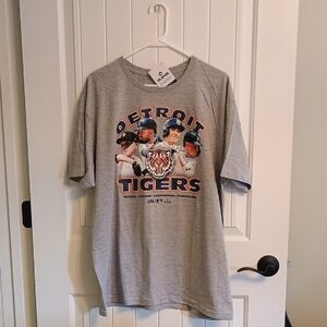 NWT Mens XL MLB Detroit Tigers Graphic Tee - Gray with Navy & Orange